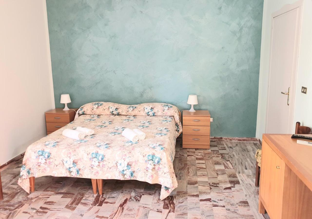 B&B Villa Del Sole Gizzeria Εξωτερικό φωτογραφία
